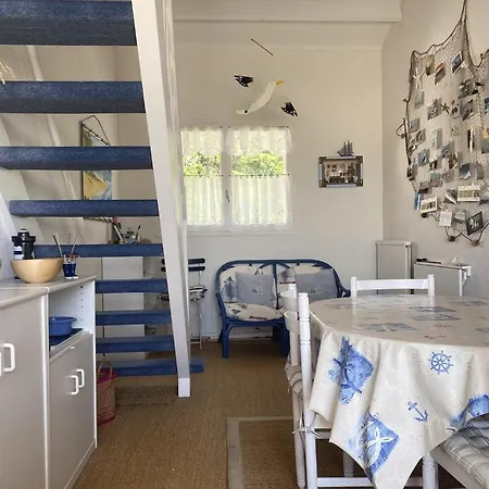529 - A Erquy, A Proximite Du Port Et Face A La Apartment